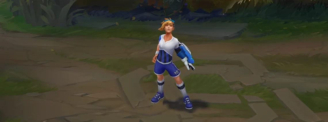 striker ezreal